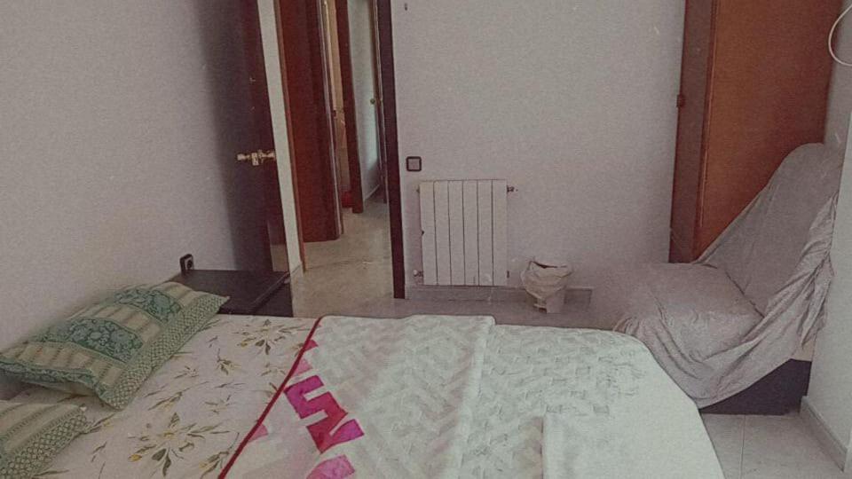 Sunny Room In A Shared Apartment In Руби Экстерьер фото